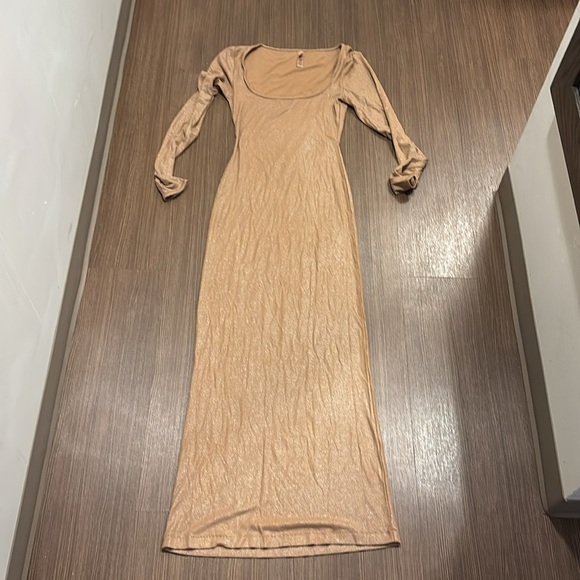 SKIMS Soft Lounge Shimmer Crew Neck Long Dress Size Large - Picture 3 of 9